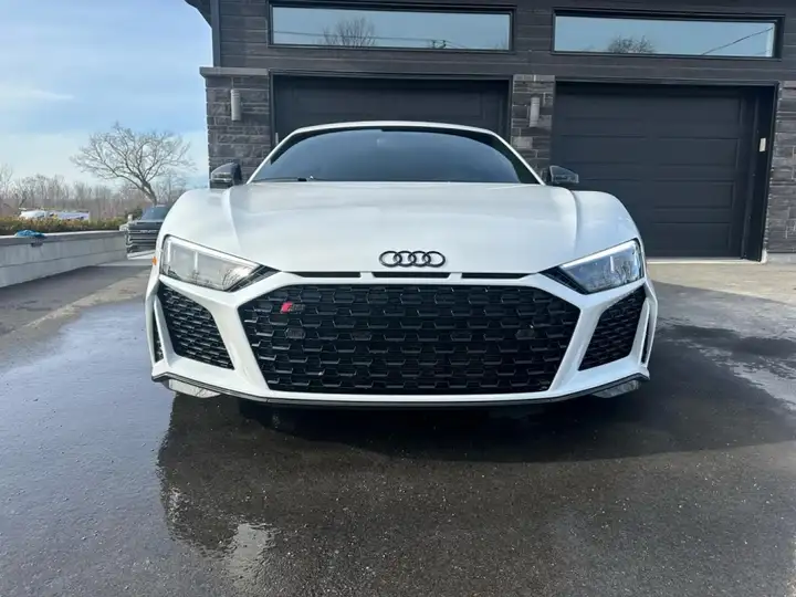 Audi R8 V10 Performance — Face avant & calandre Singleframe