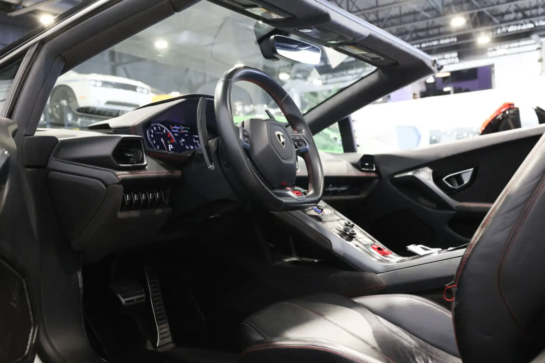 Lamborghini Huracán Spider — Poste de conduite