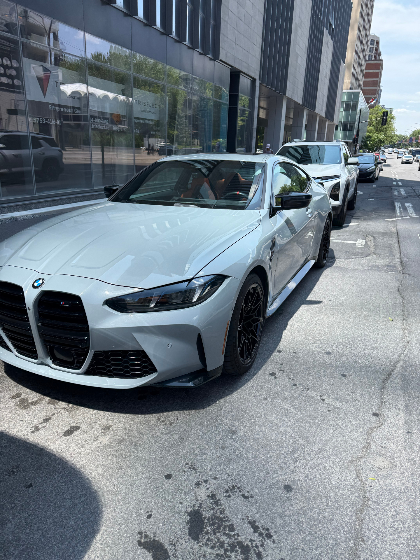BMW M4 Competition au centre-ville de Montréal