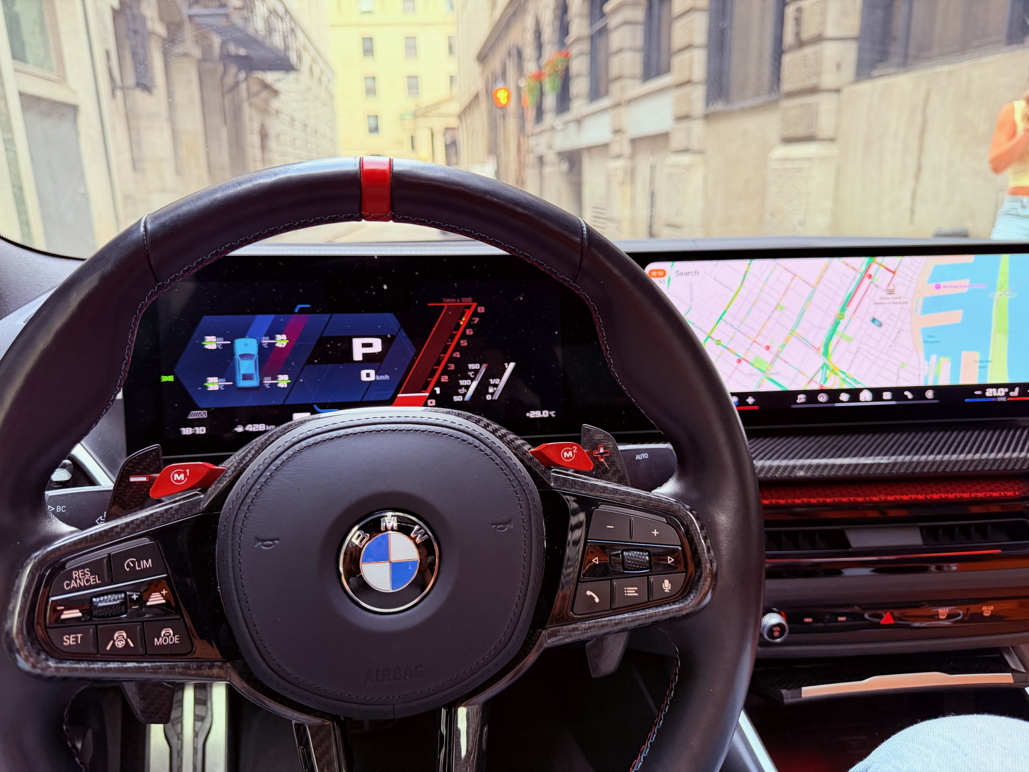 BMW M4 Competition xDrive: 4